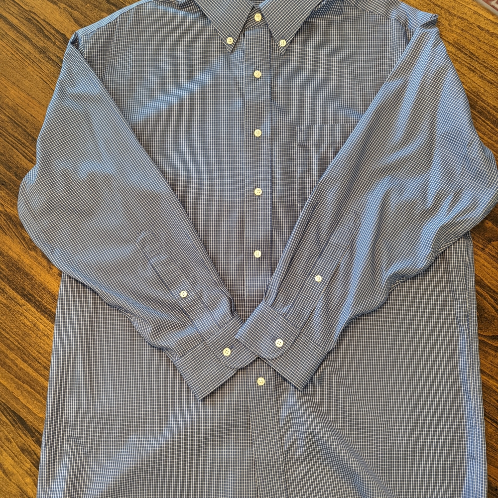 Jos. A. Bank Men's Navy And White Checkered Button Down Shirt 16.5+ 32